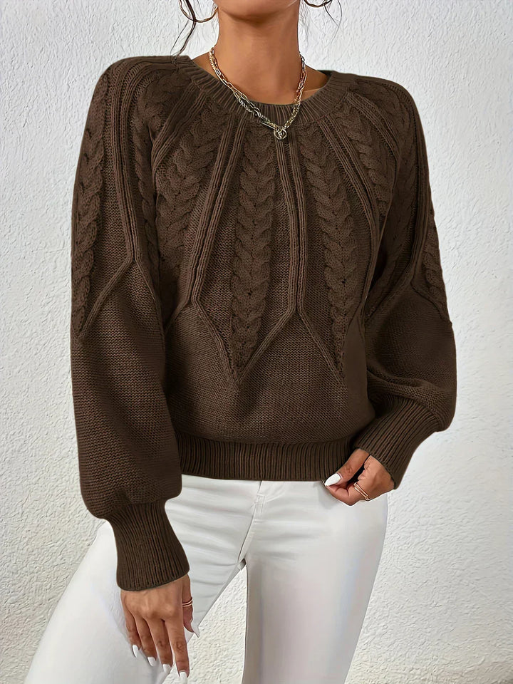 LUCY - Elegant Braided Sweater