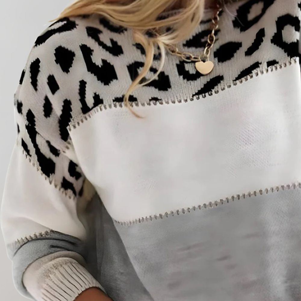 LUNA - WOMANS SWEATER WITH ANIMAL PRINT