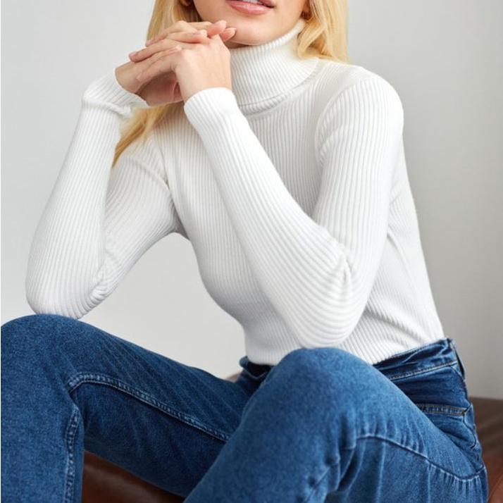 ANNALISA - WARM AND CASUAL TURTLENECK