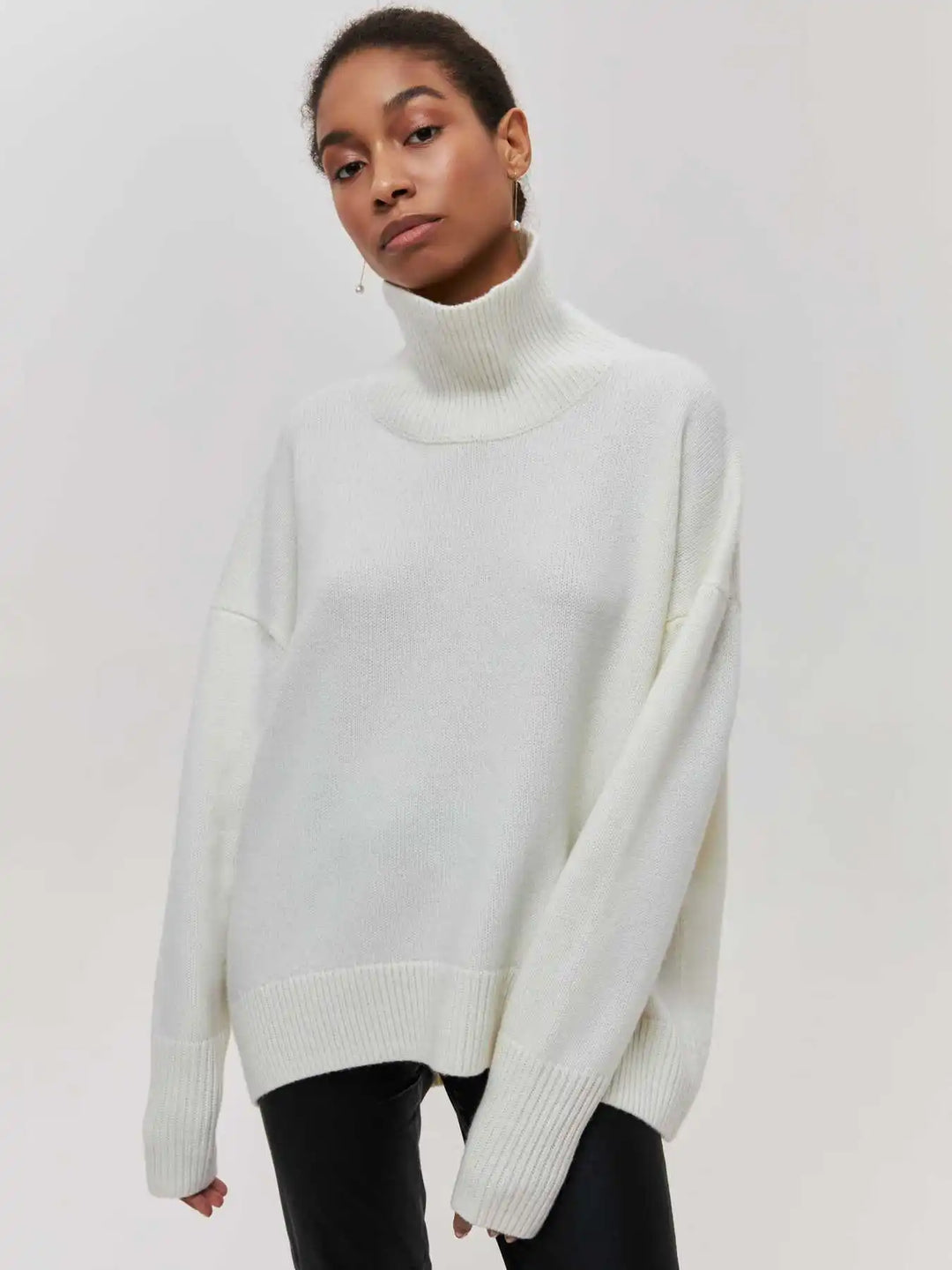 LARA | OVERSIZED TURTLENECK