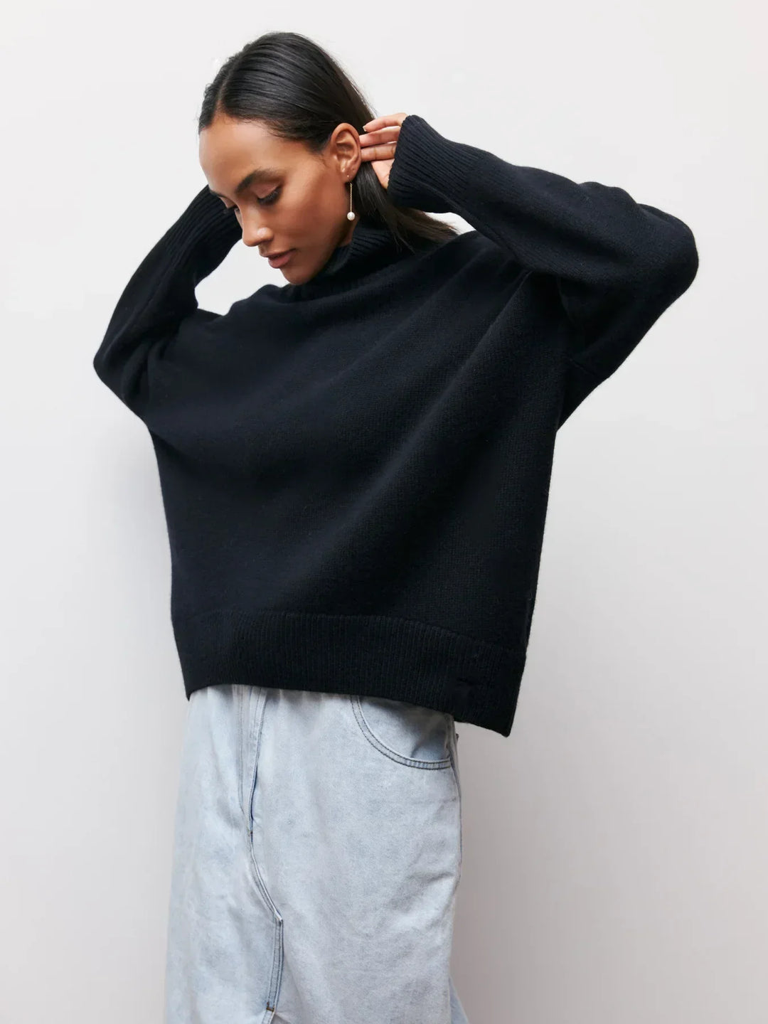 LARA | OVERSIZED TURTLENECK