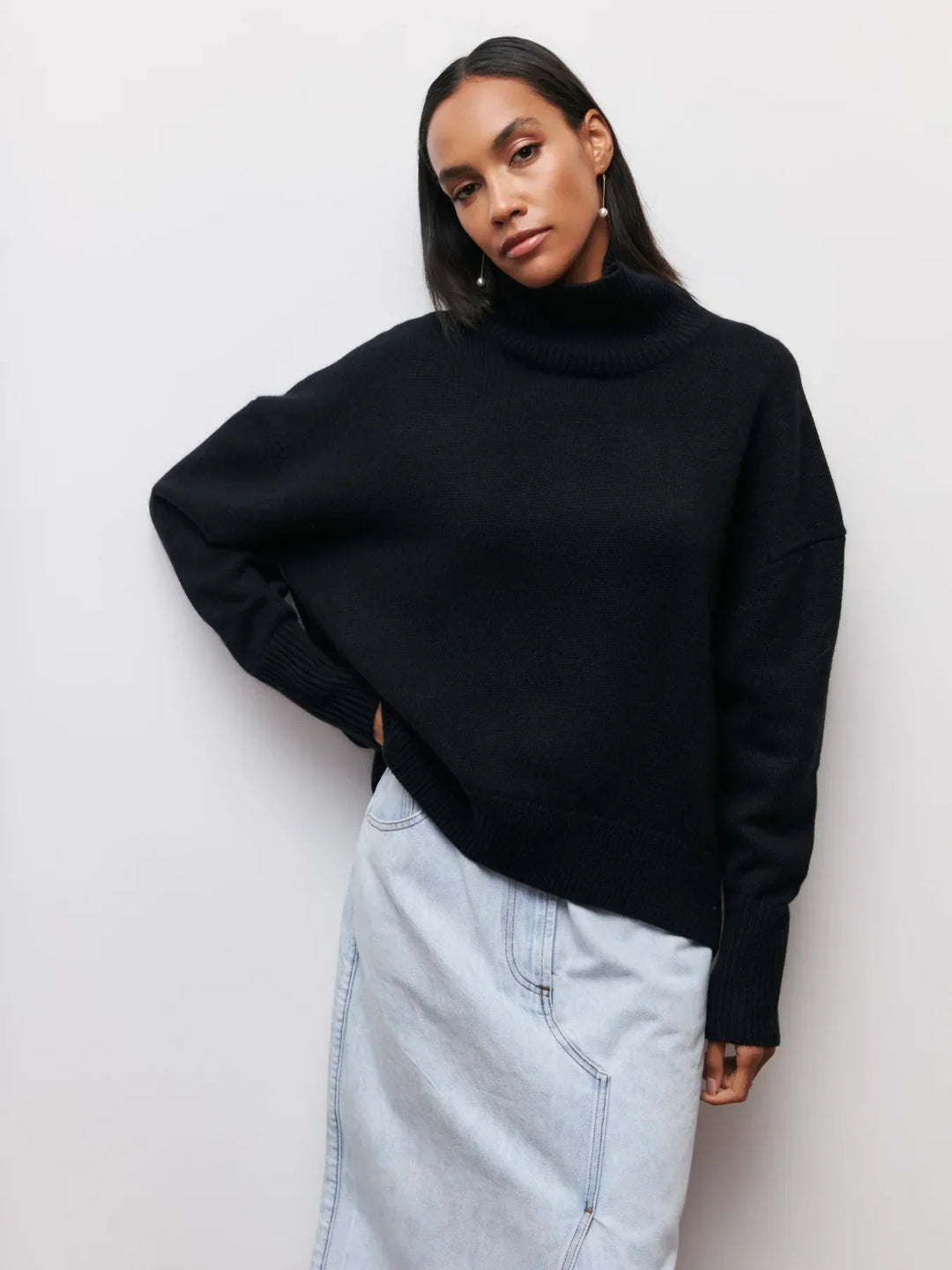 LARA | OVERSIZED TURTLENECK