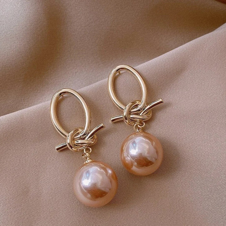 Kallie – Elegant Gemstone Ring