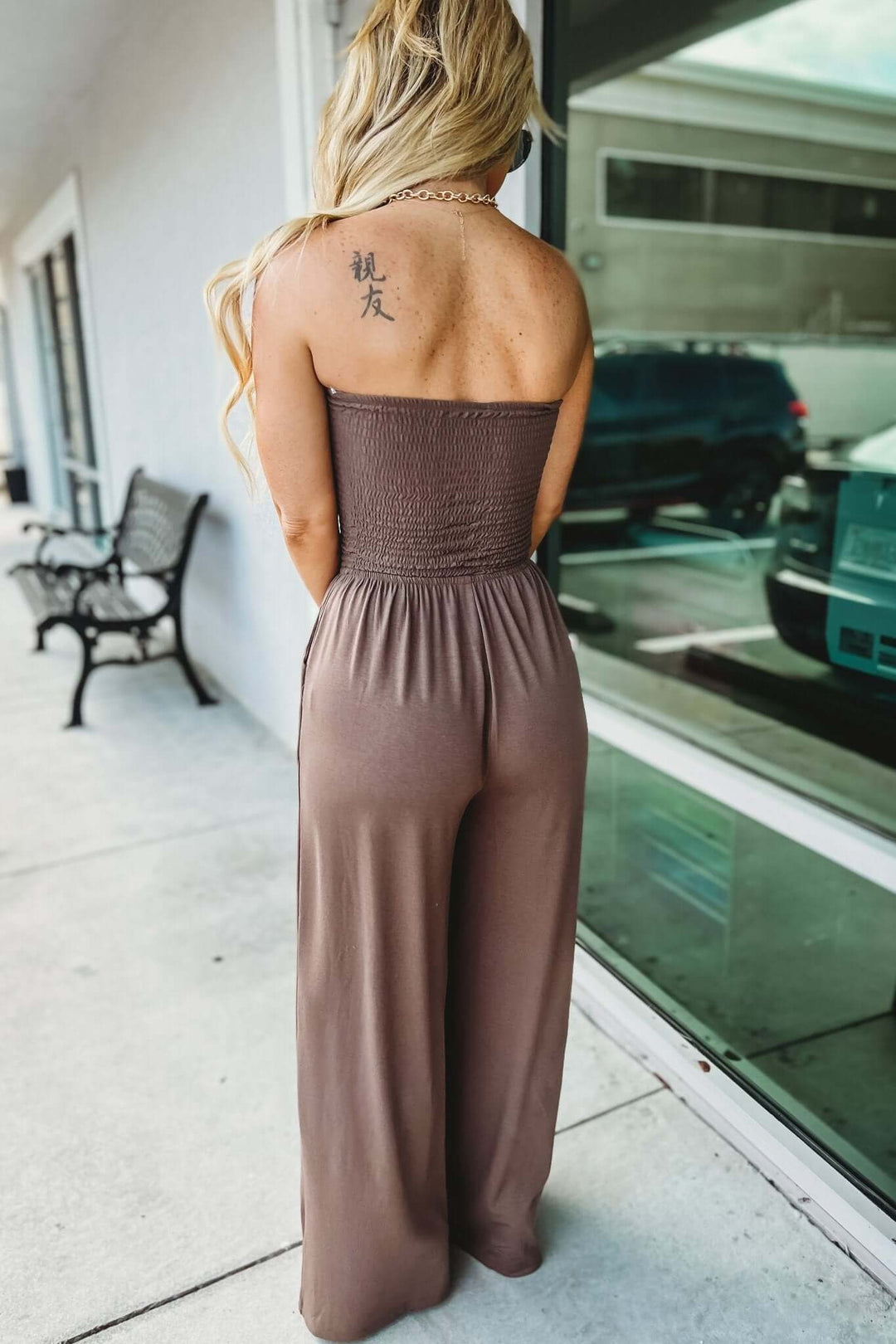 Chrissy - Trendy Off-Shoulder Jumpsuit